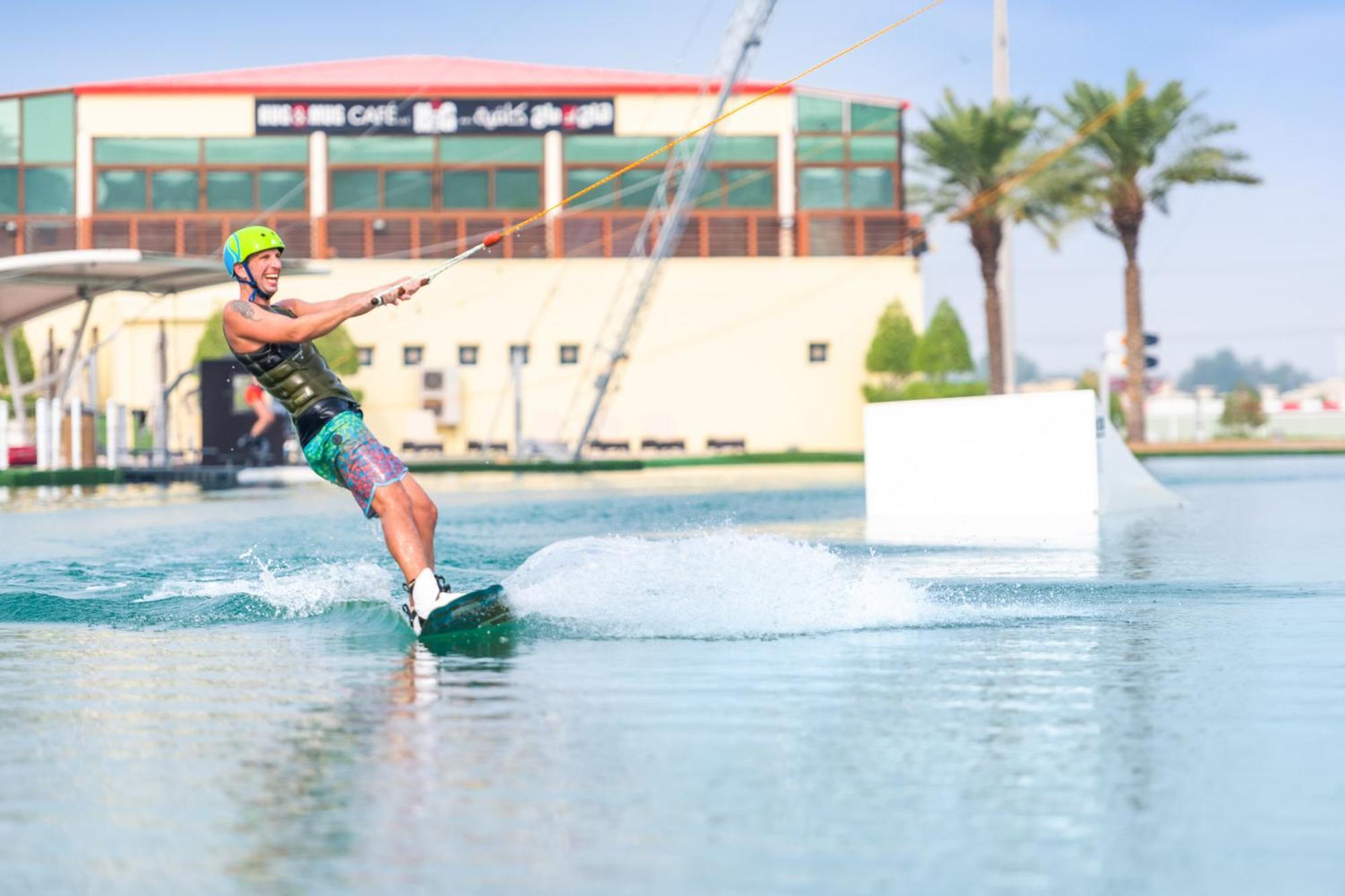 Marriott Hotel Al Forsan, Abu Dhabi Exterior photo Dubai Cable Park